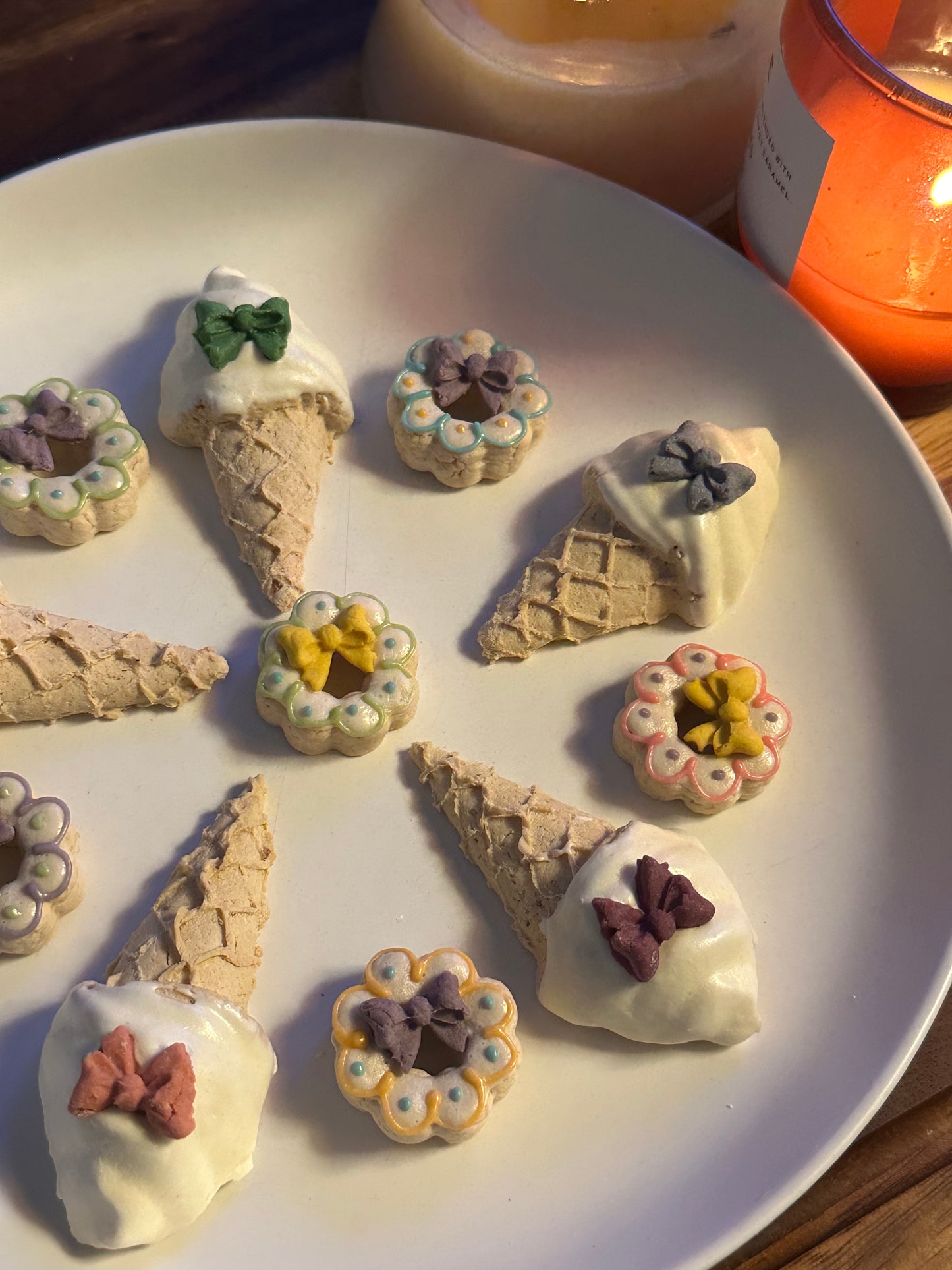 CLEARANCE Licki cones