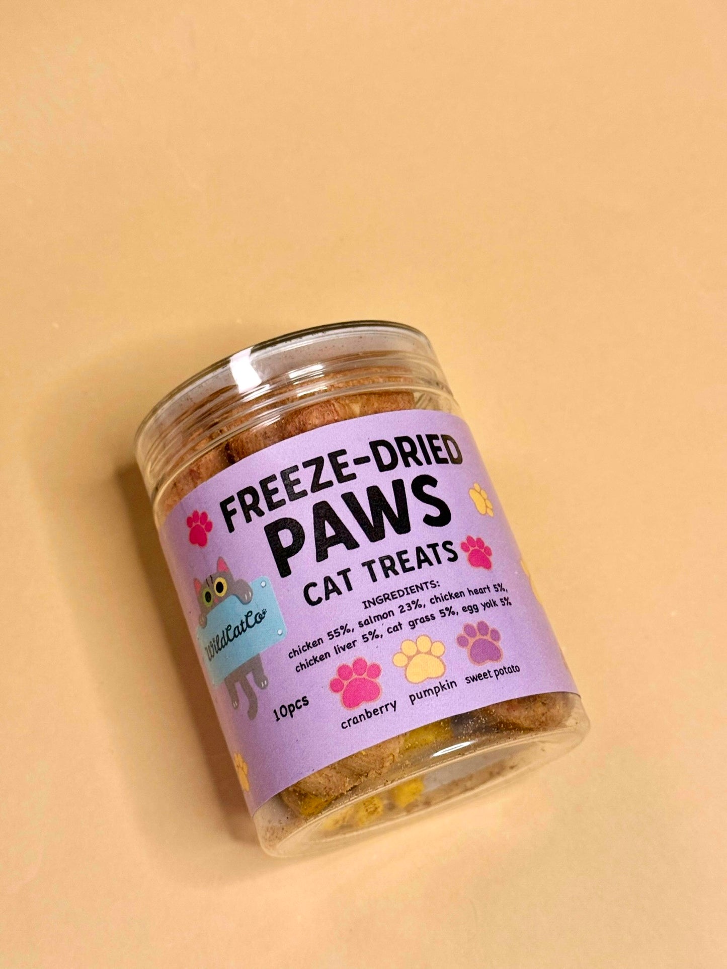 Freeze dried chicken paws