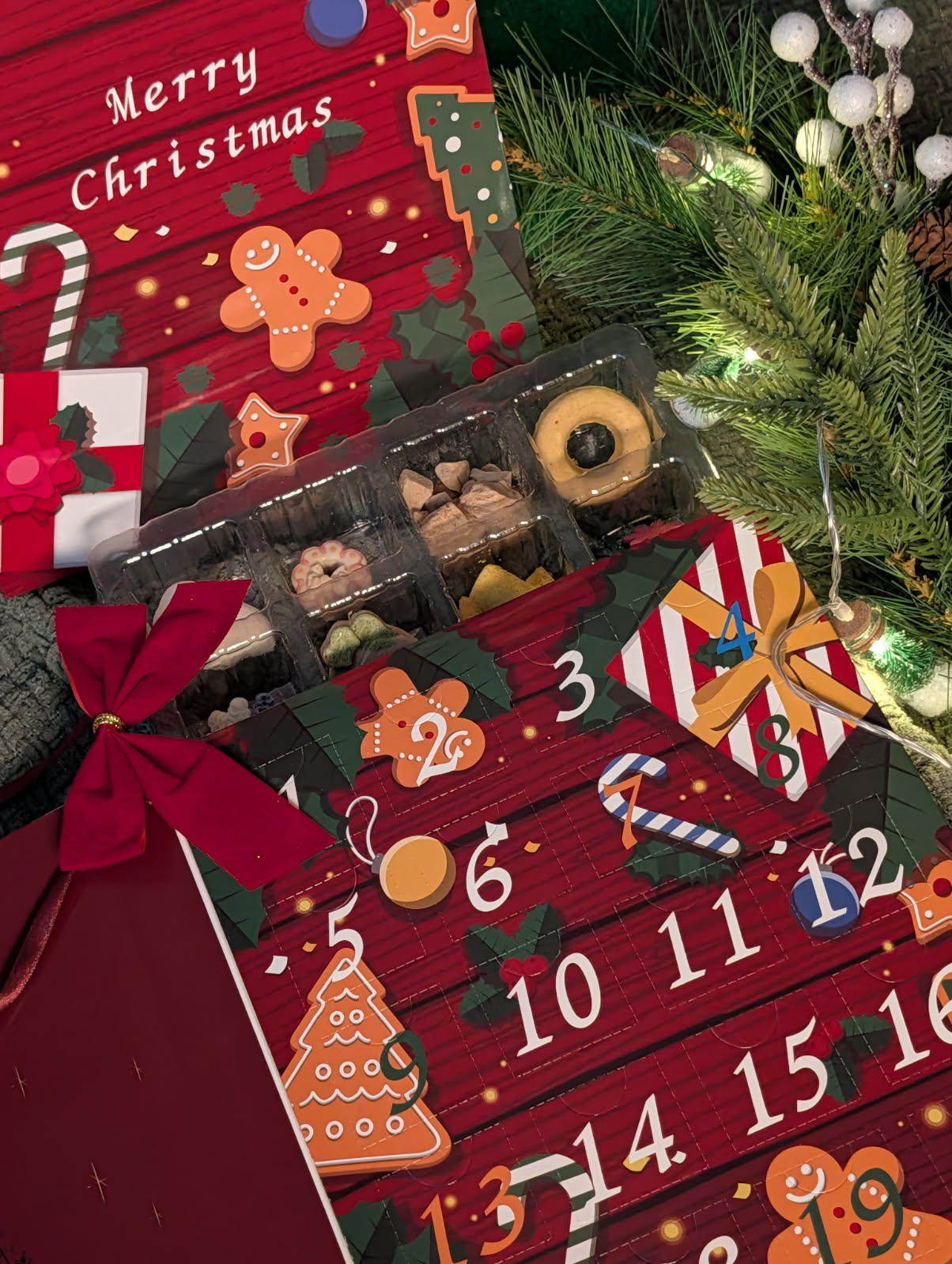 Essential Cat & Dog Advent Calendar